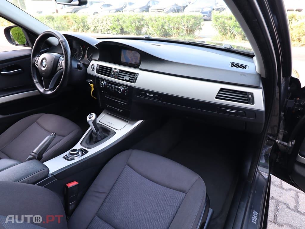BMW 320 d Touring Navigation
