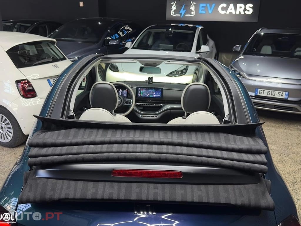 Fiat 500e La Prima