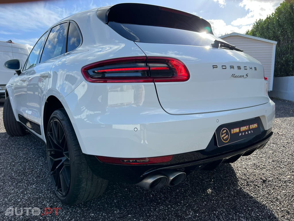 Porsche Macan S