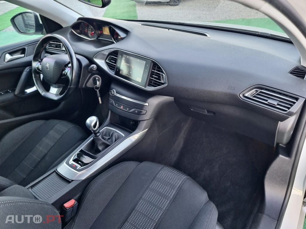 Peugeot 308 1.6 BlueHDi Allure