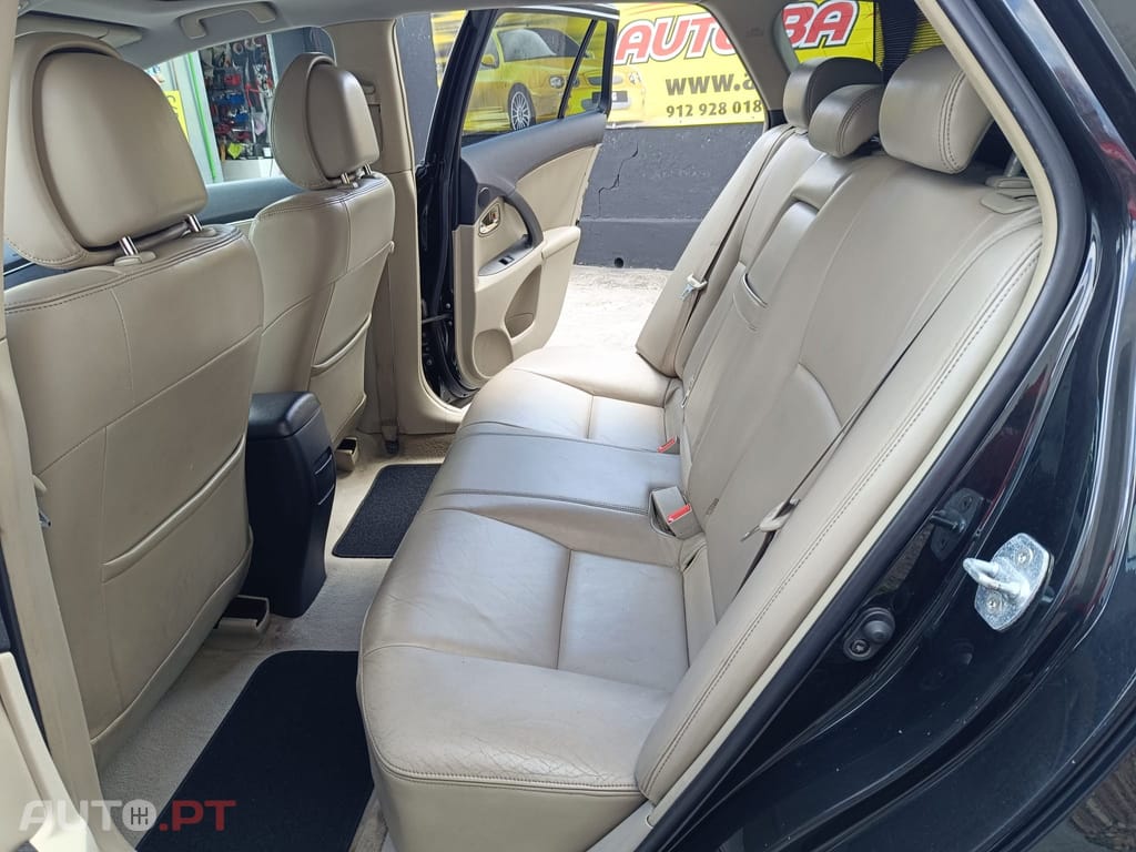 Toyota Avensis 2.2 D-CAT Sol+GPS