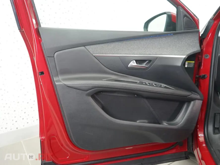 Peugeot 3008 1.2 PureTech Allure EAT8