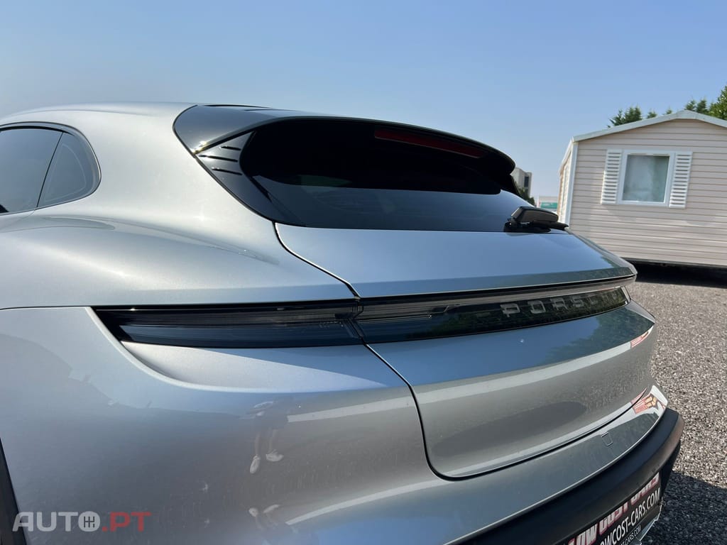 Porsche Taycan CT 4