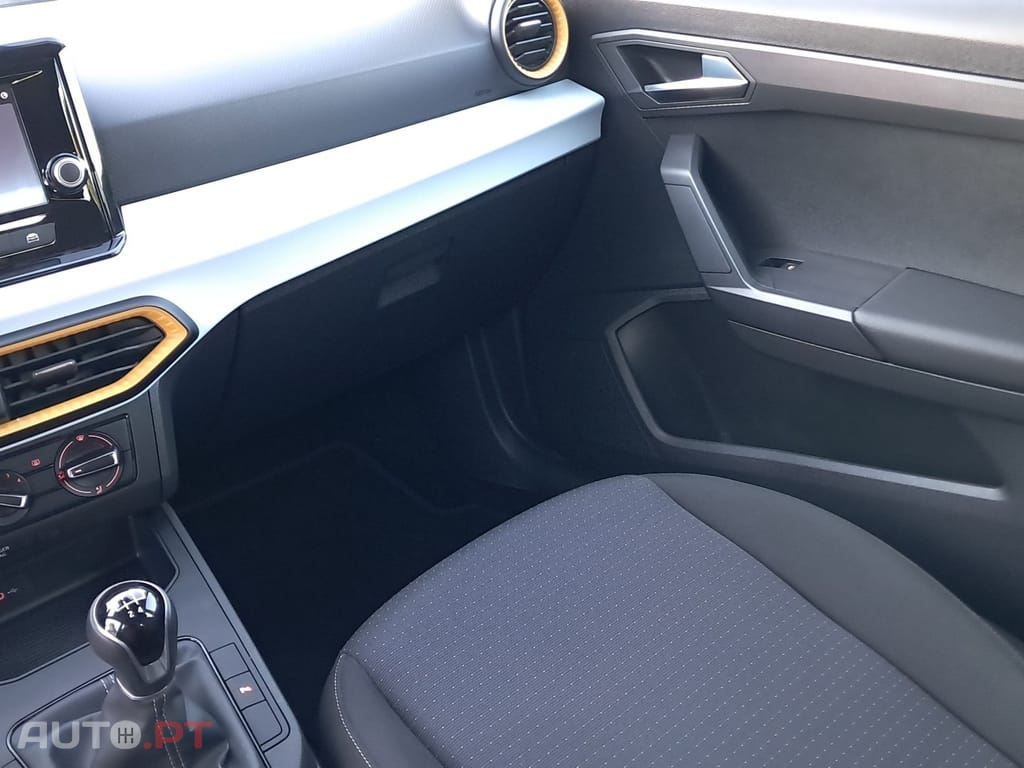 SEAT Ibiza 1.0 TSI Style — fotografia 25