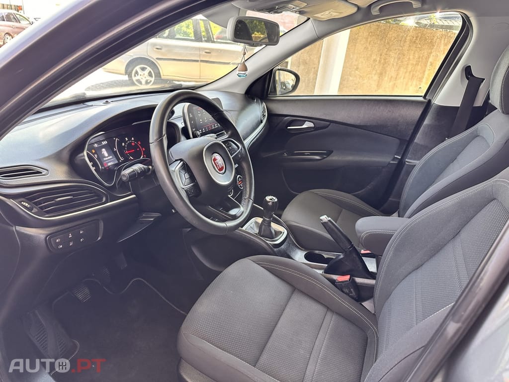 Fiat Tipo 1.3 M-Jet Lounge J17