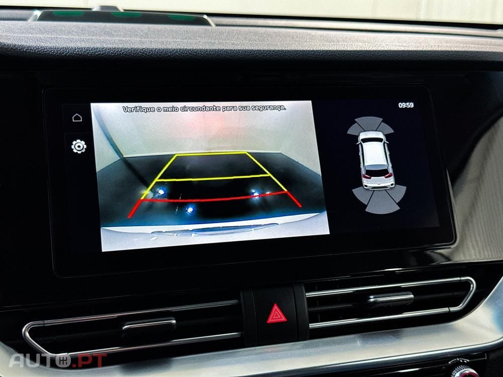 Kia Niro Premium Edition