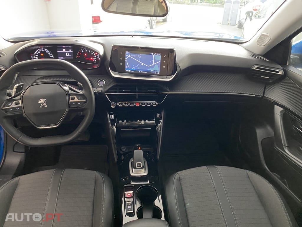 Peugeot 2008 1.5 BlueHDi Allure Pack EAT8