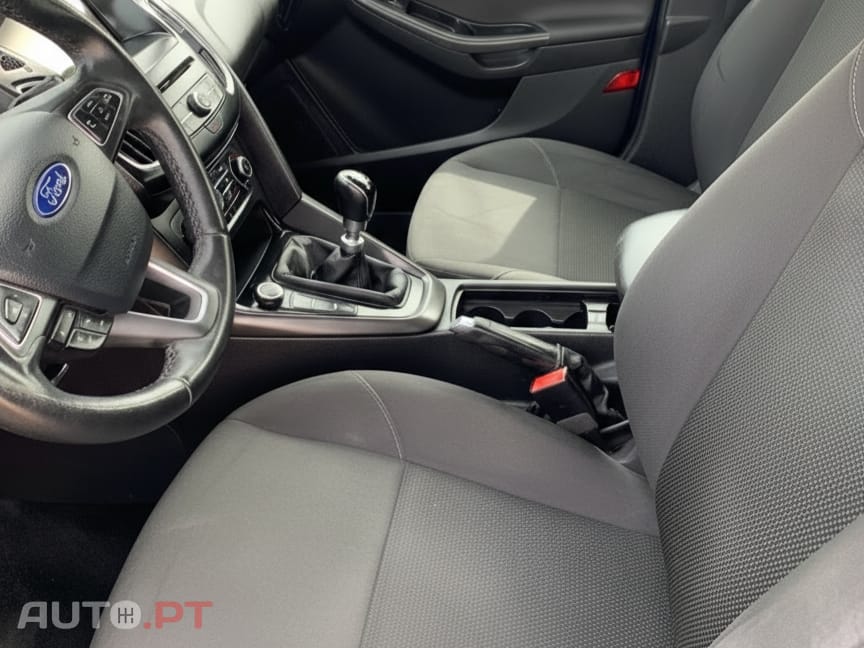 Ford Focus SW DYB