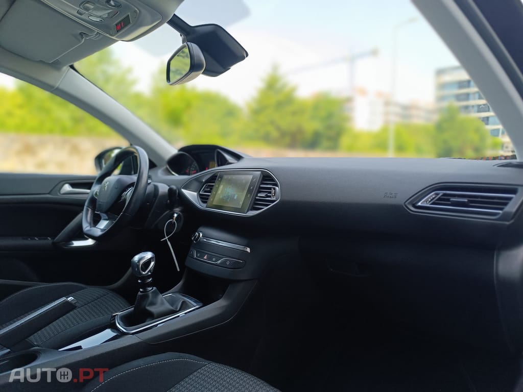 Peugeot 308 1.6 BlueHDi Style