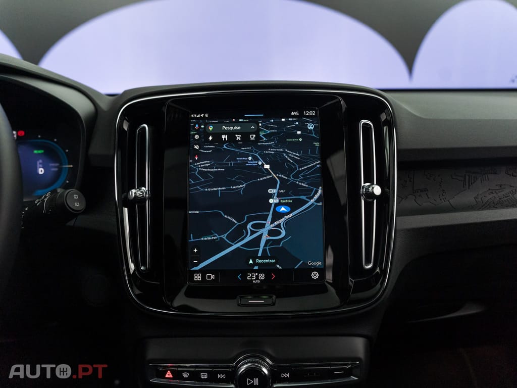 Volvo EX40 82 kWh Single Motor Extended Range Core