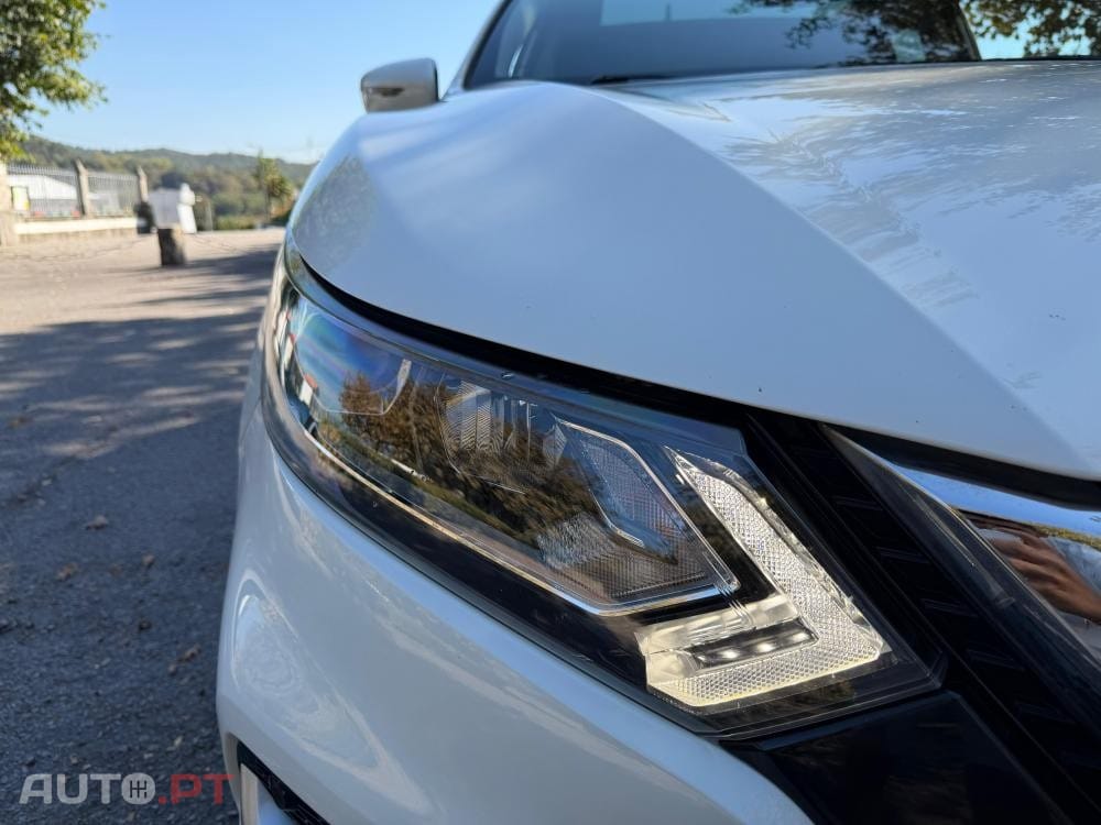 Nissan Qashqai 1.3 DIG-T MHEV Premiere Edition