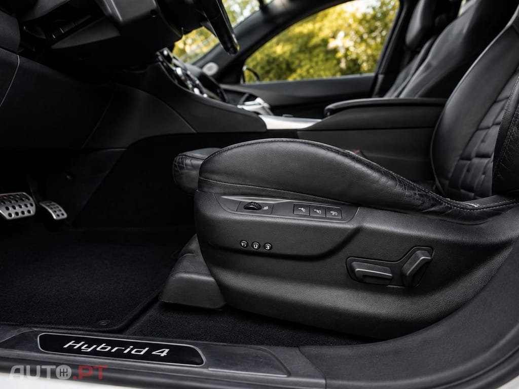Citroën DS5 2.0 HDi Hybrid4 Sport Chic CMP6 — fotografia 6