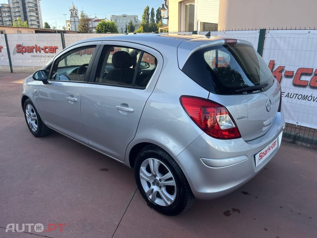 Opel Corsa 1.2 Enjoy