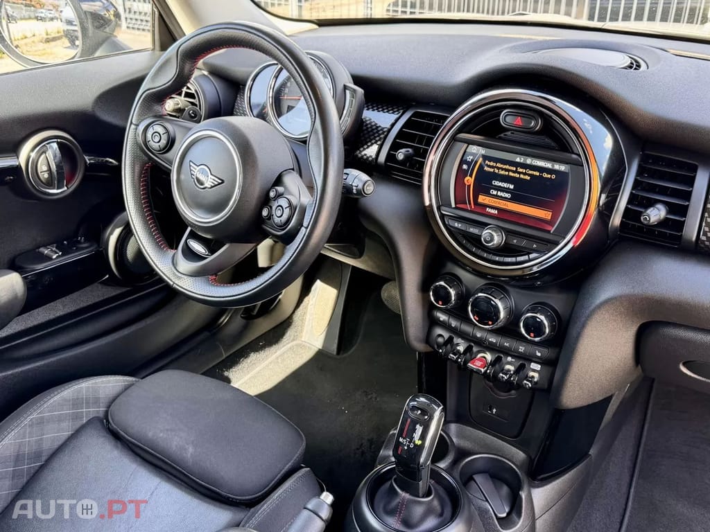 MINI Cooper Cooper SD Auto