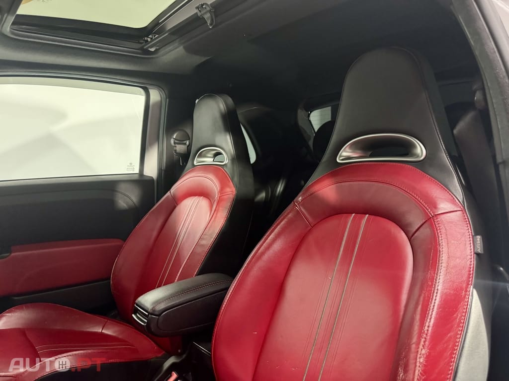 Abarth 500 1.4 T-Jet Essesse