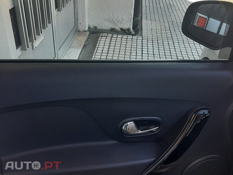 Dacia Sandero 0.9 TCe Confort