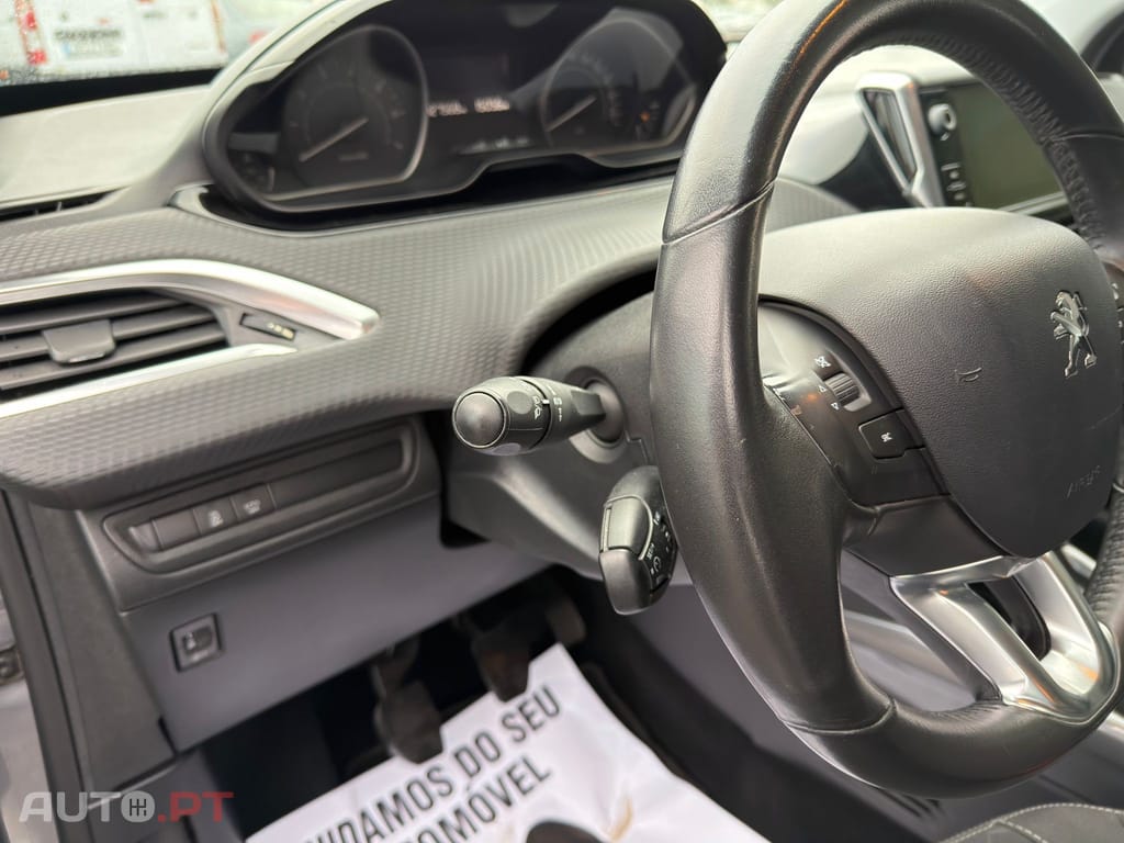 Peugeot 2008 1.2 PureTech Active