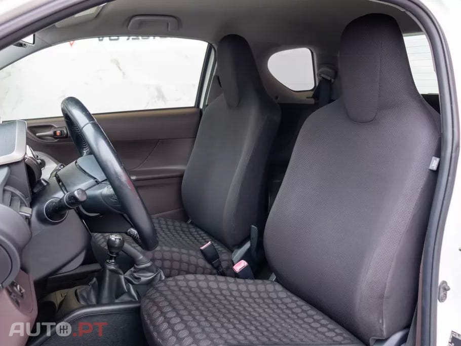 Toyota iQ 1.0 VVT-i 2 NAVI+Bluetooth