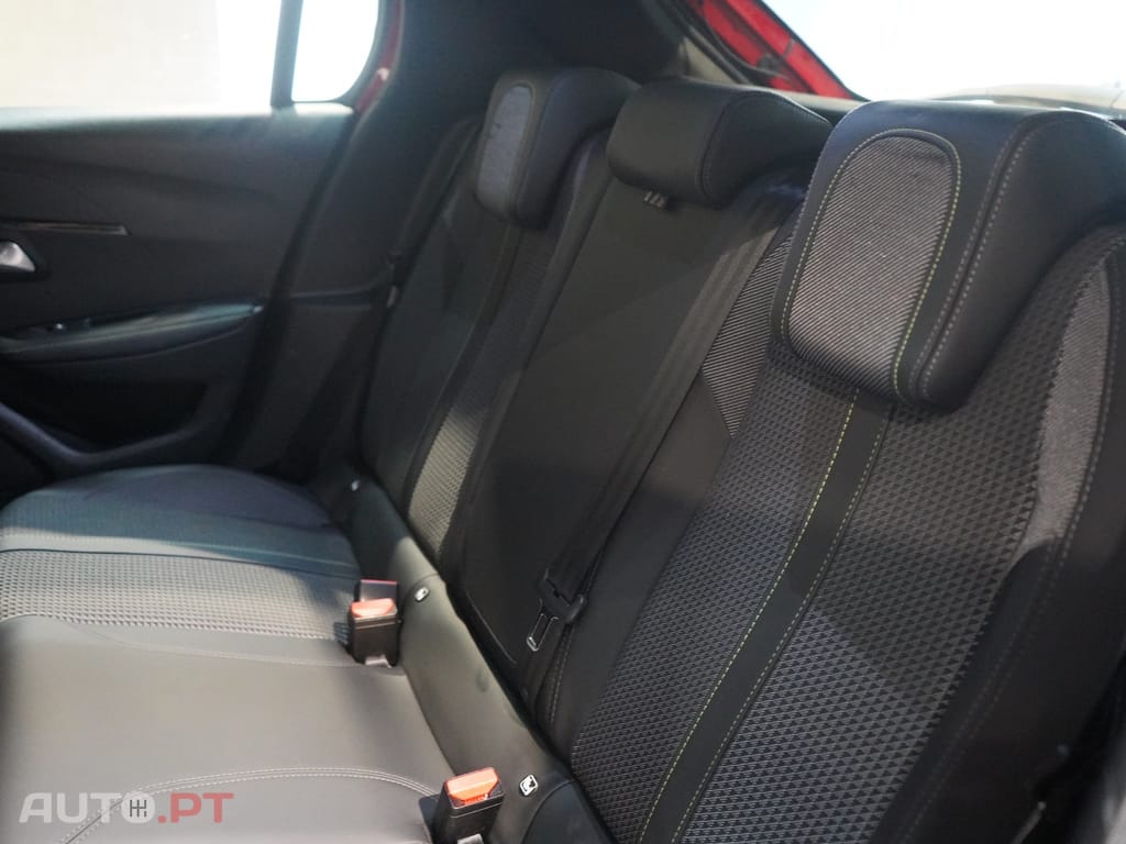 Peugeot E-208 50 kWh GT