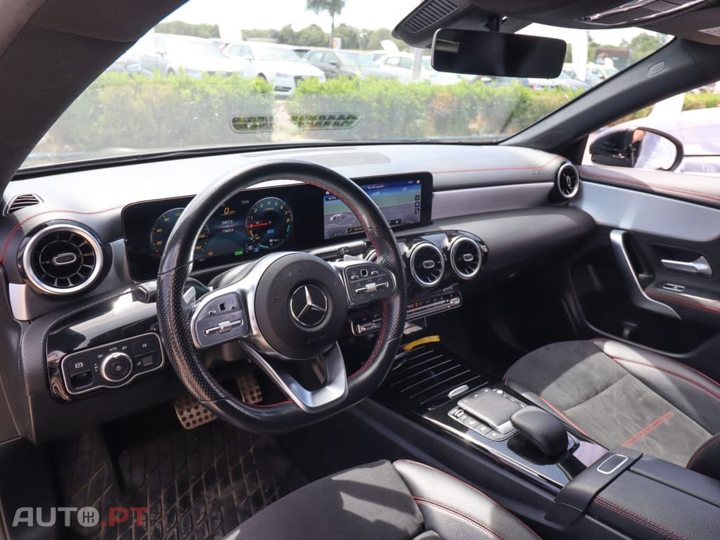 Mercedes-Benz CLA 250 e AMG