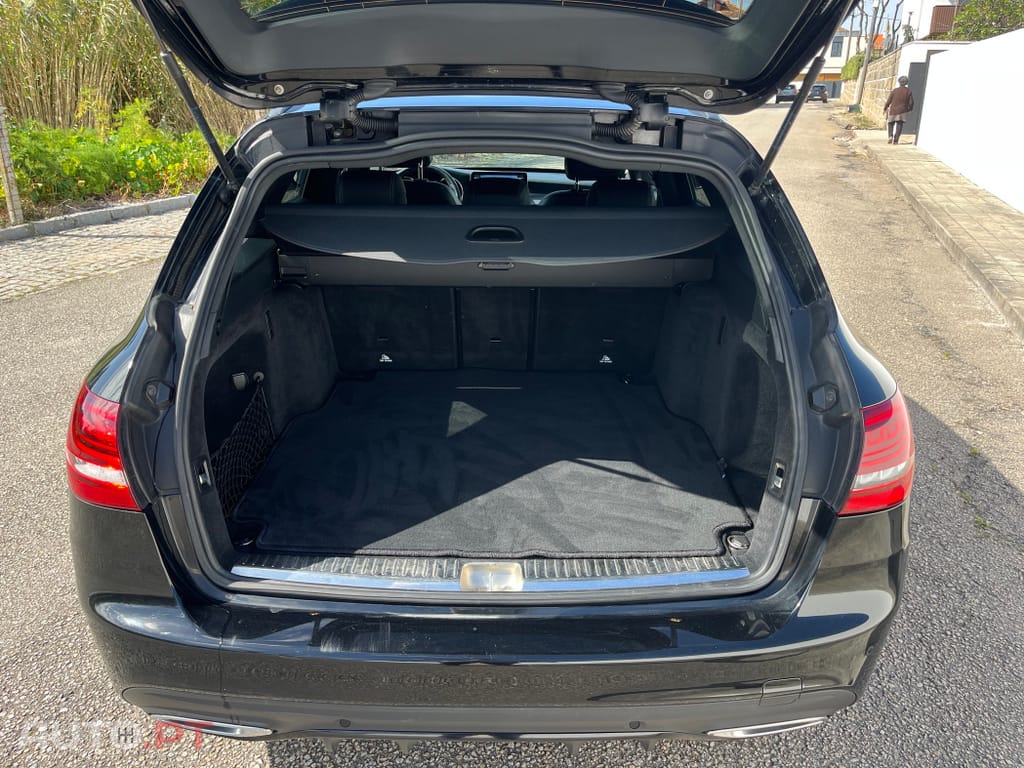 Mercedes-Benz C 220 d AMG Line