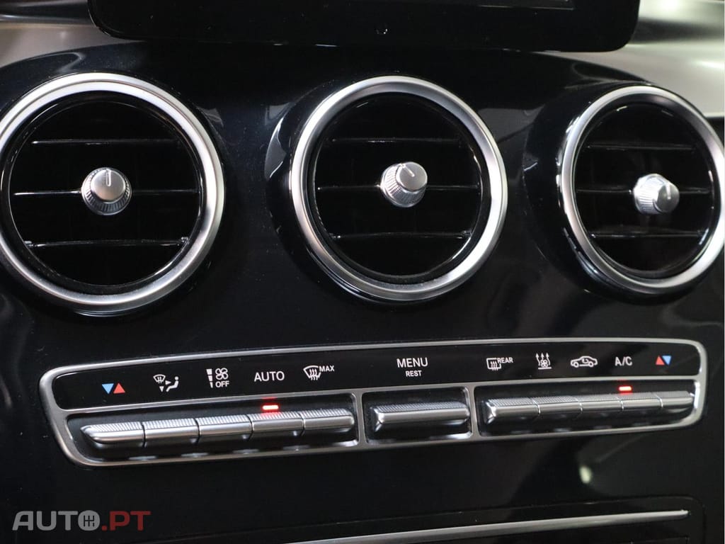 Mercedes-Benz GLC 300 e 4MATIC Business