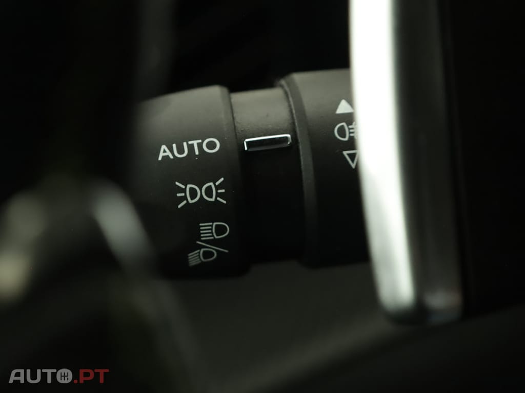 Peugeot 2008 2008 1.2 PureTech Allure Pack EAT8