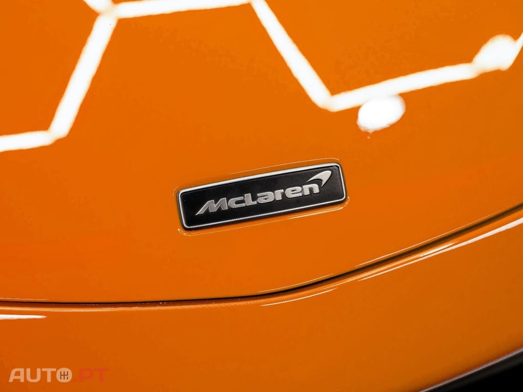 McLaren Artura SPIDER PERFORMANCE