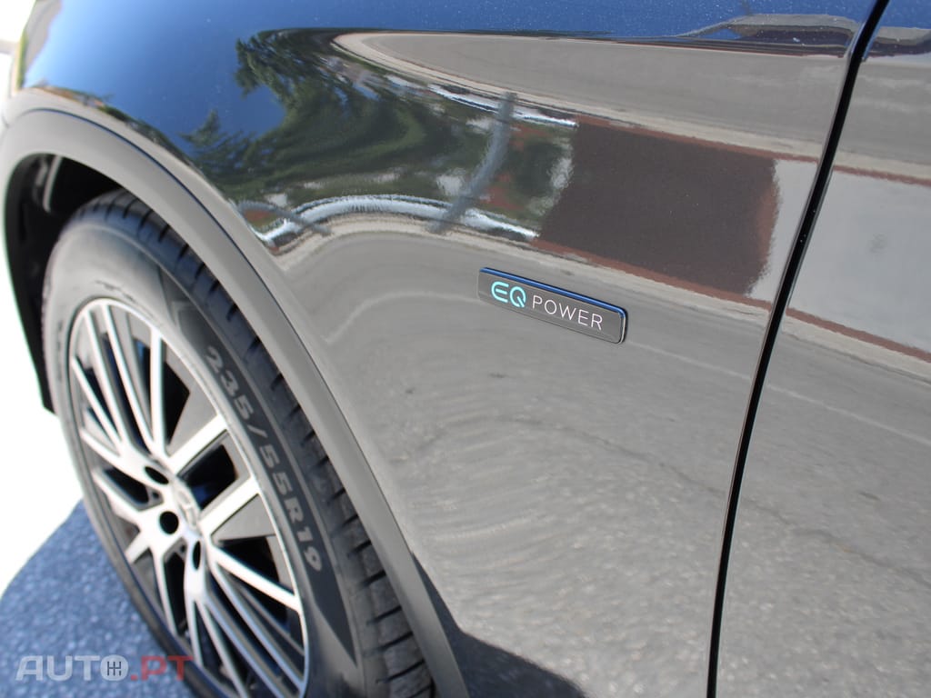 Mercedes-Benz GLC 300 e 4MATIC