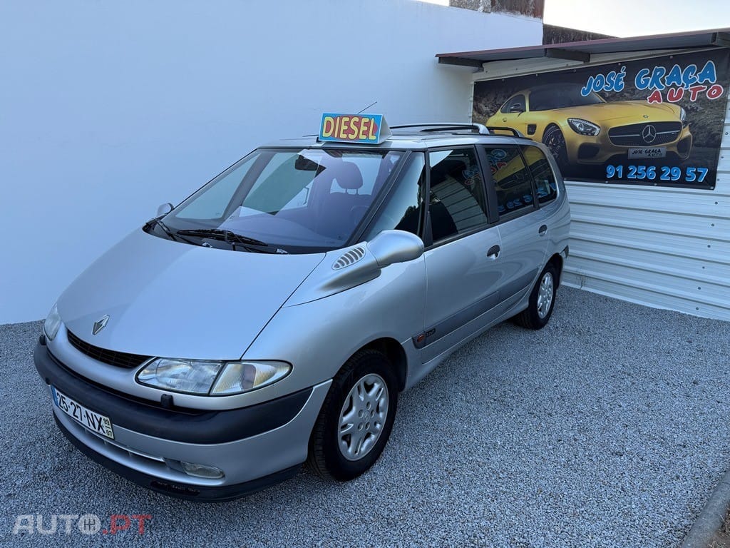 Renault Grand Espace RT 2.2 dT