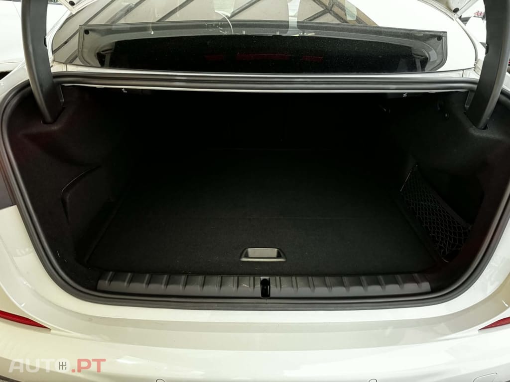 BMW 216 d Pack Desportivo M