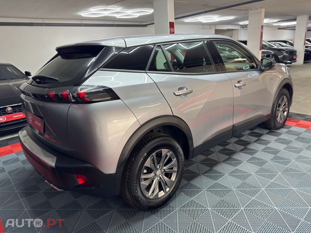 Peugeot 2008 1.2 PureTech Active Pack EAT8