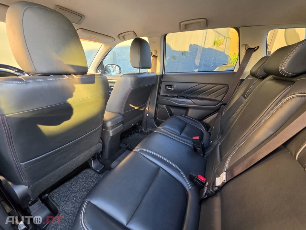Mitsubishi Outlander 2.0 Intense Navi