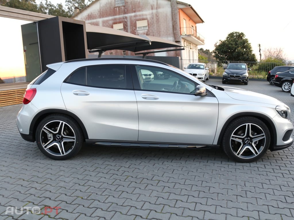 Mercedes-Benz GLA 220 CDi AMG Line