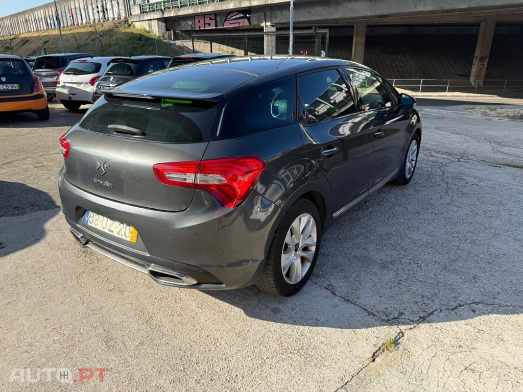 Citroen DS5 2.0 HDi Hybrid4 So Chic CMP6