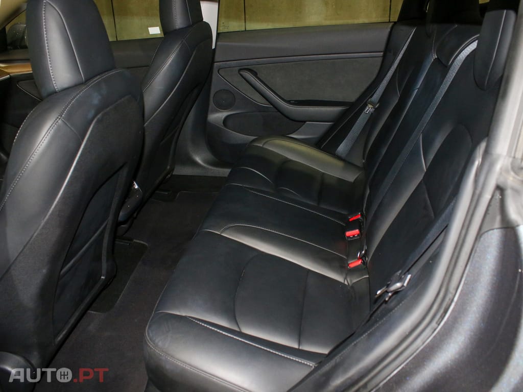 Tesla Model 3 Long Range AWD Dual Motor