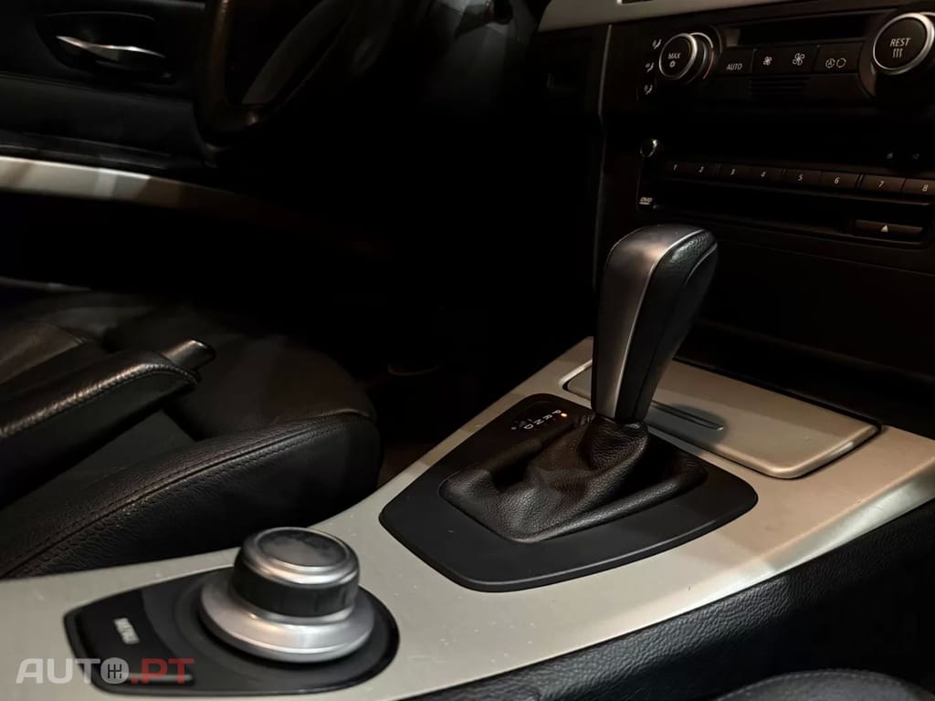 BMW 330 Sport