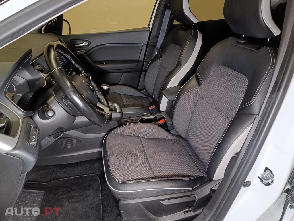 Renault Captur 1.0 TCe Intense