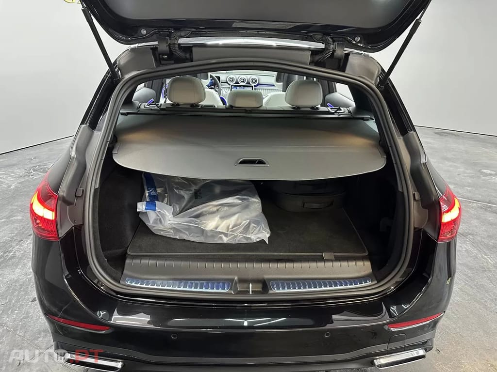 Mercedes-Benz C 300 e T 9G-TRONIC AMG Line