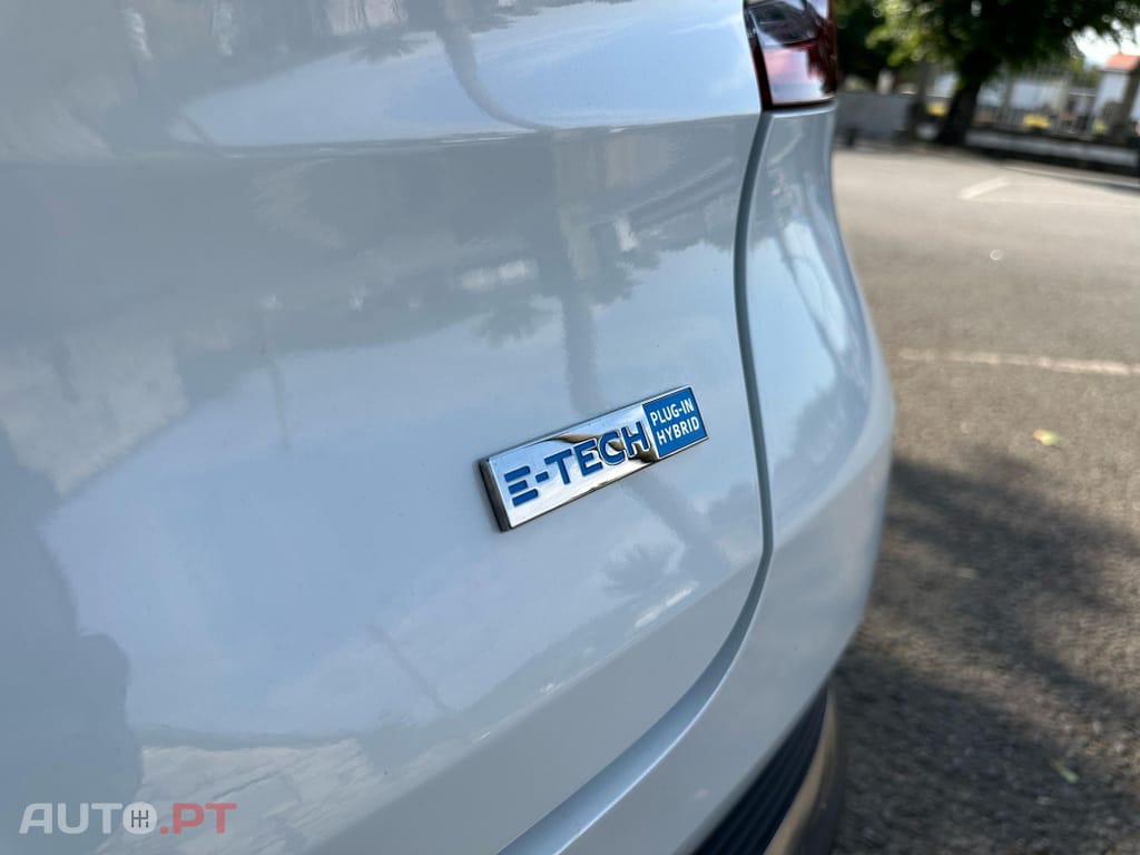 Renault Captur 1.6 E-Tech Plug-In Initiale Paris