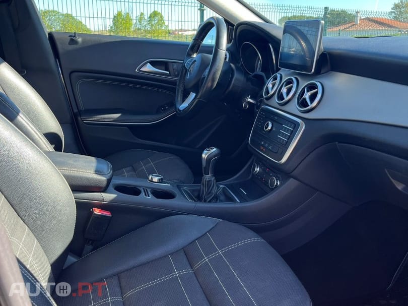 Mercedes-Benz CLA 200 d Shooting Brake