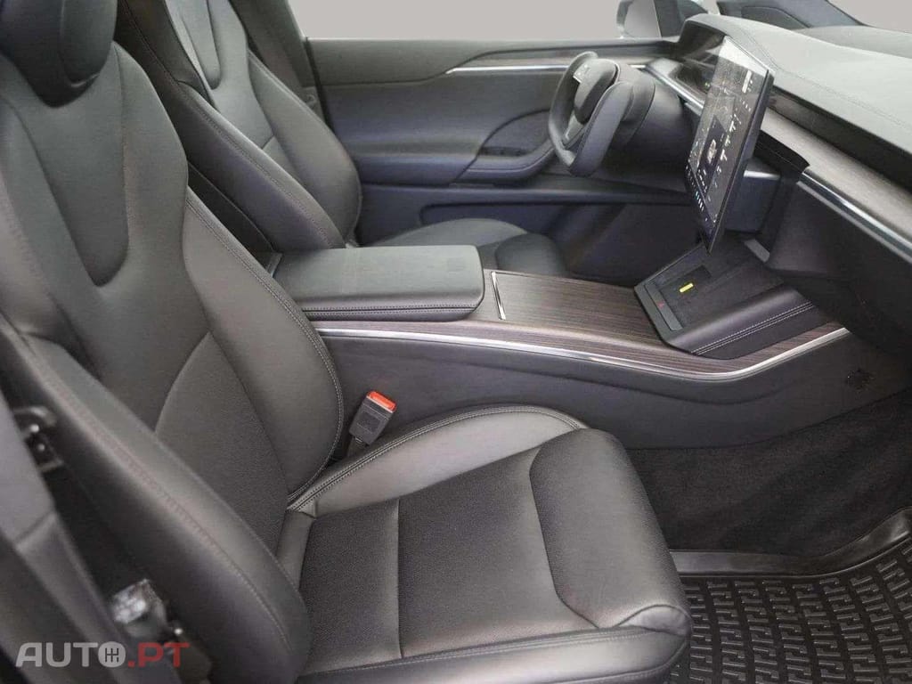 Tesla Model X Long Range