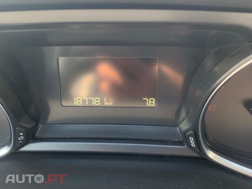 Peugeot 308 1.6 BlueHDi Access