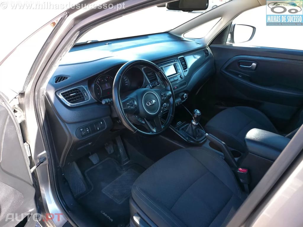 Kia Carens 1.7 CRDI ISG TX 7 Lug