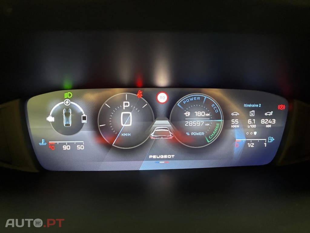 Peugeot 408 1.2 Hybrid Allure e-DCS6