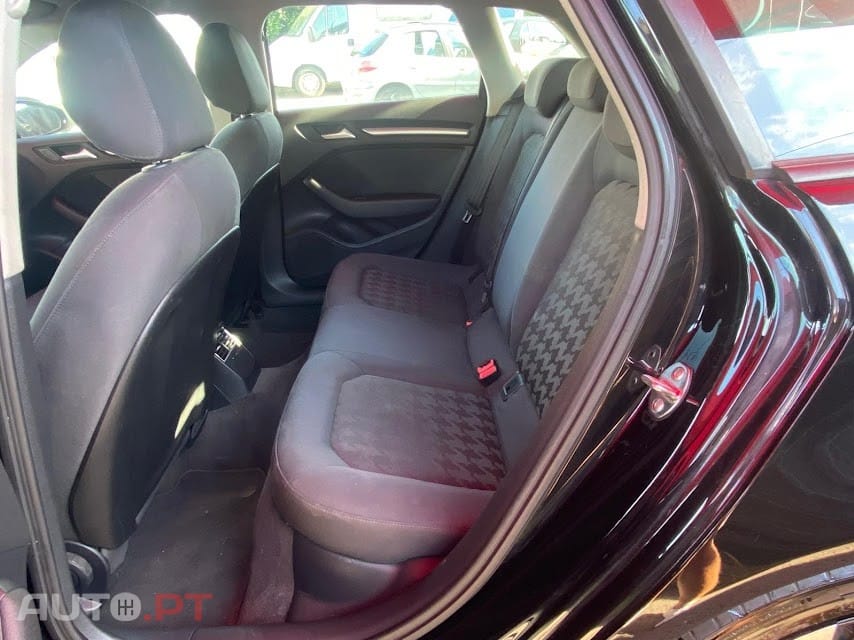 Audi A3 Sportback 1.6 TDi S-line