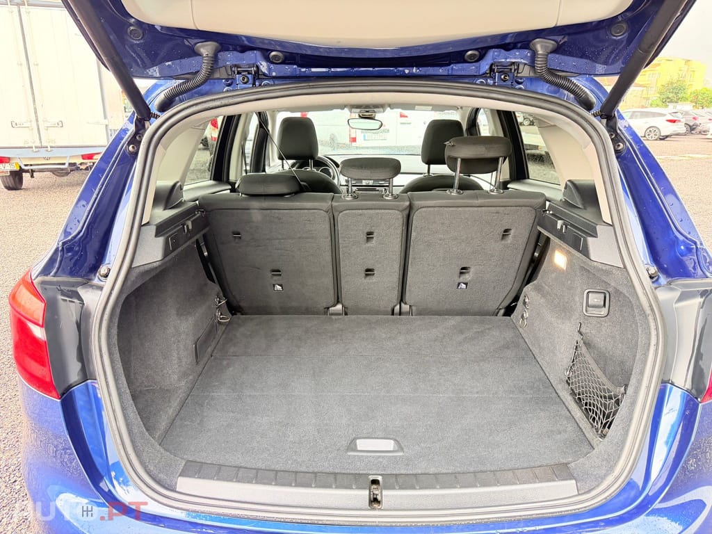 BMW 216 d Line Sport