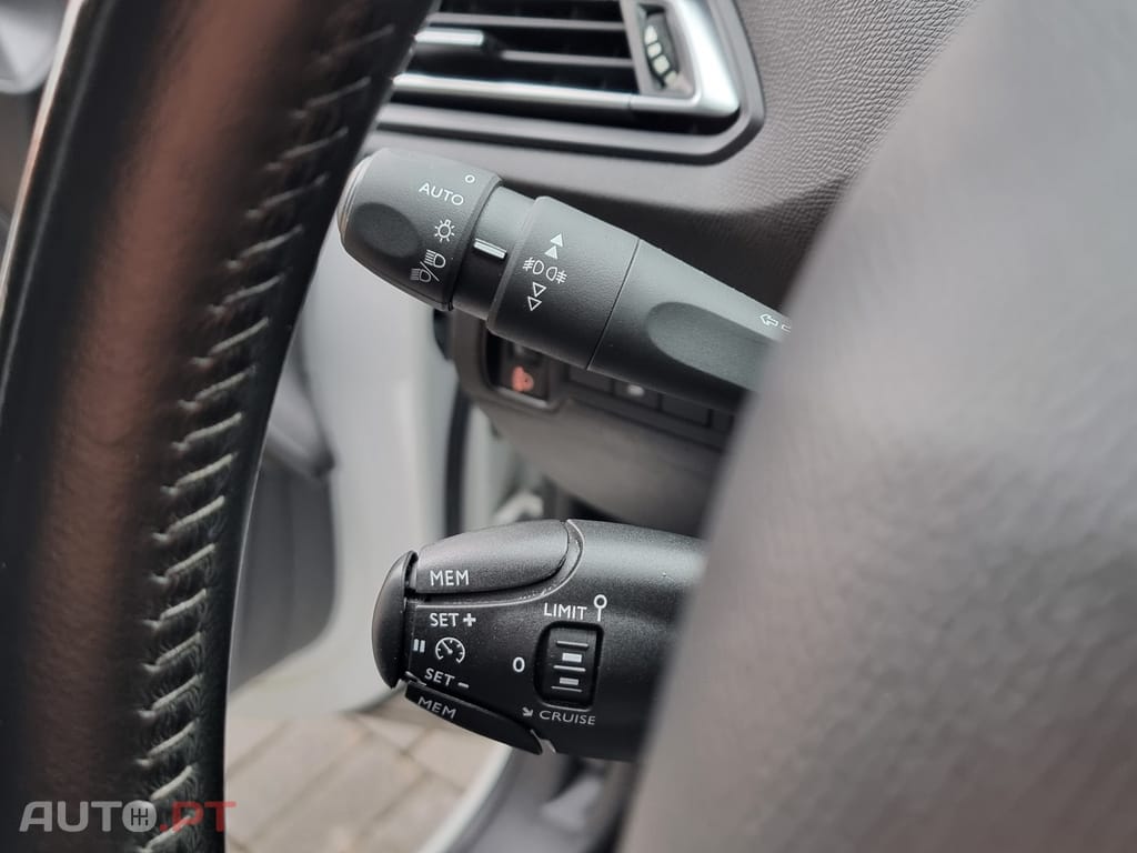 Peugeot 308 1.5 BlueHDi Active