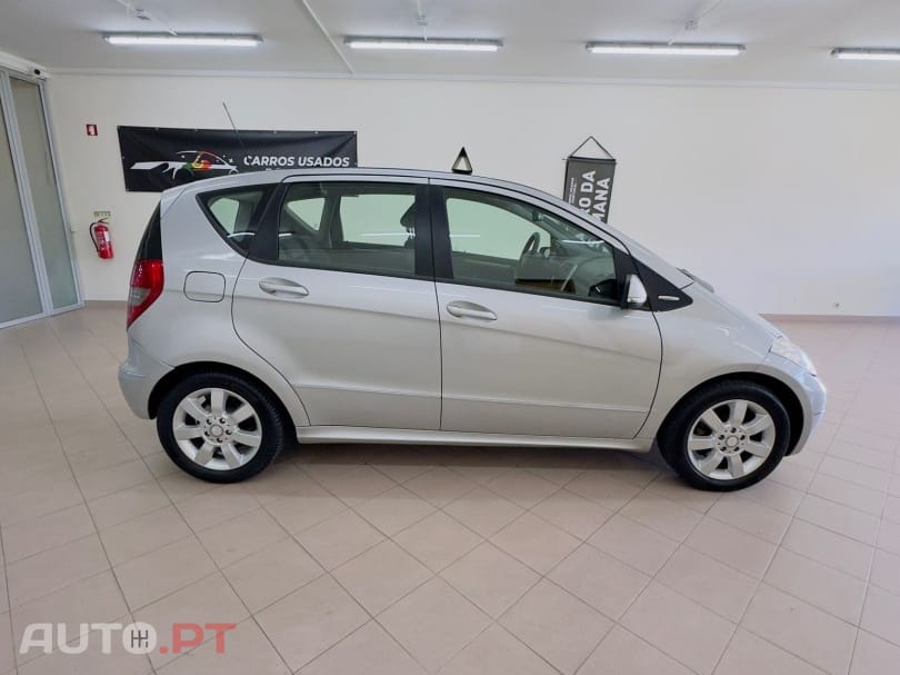 Mercedes-Benz A 200 Elegance Automatic