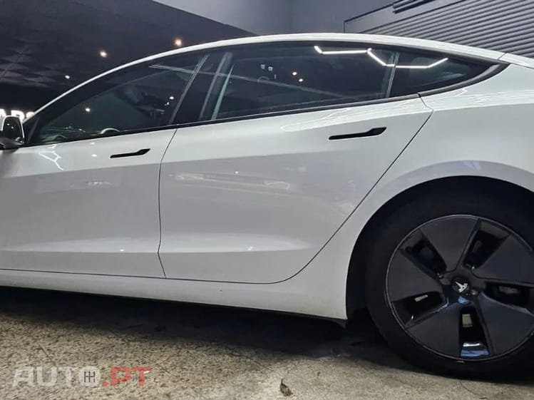 Tesla Model 3 Long Range AWD Dual Motor